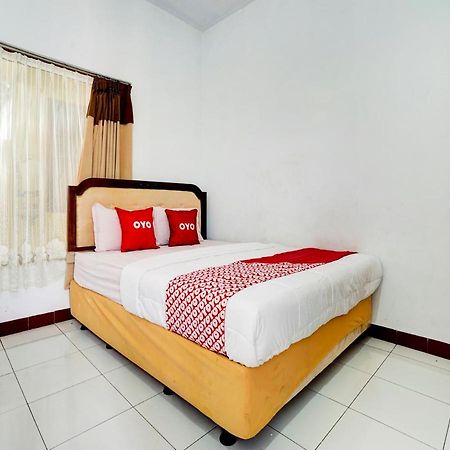 Super Oyo 90118 Hotel Diamond Syariah Subang Exterior foto
