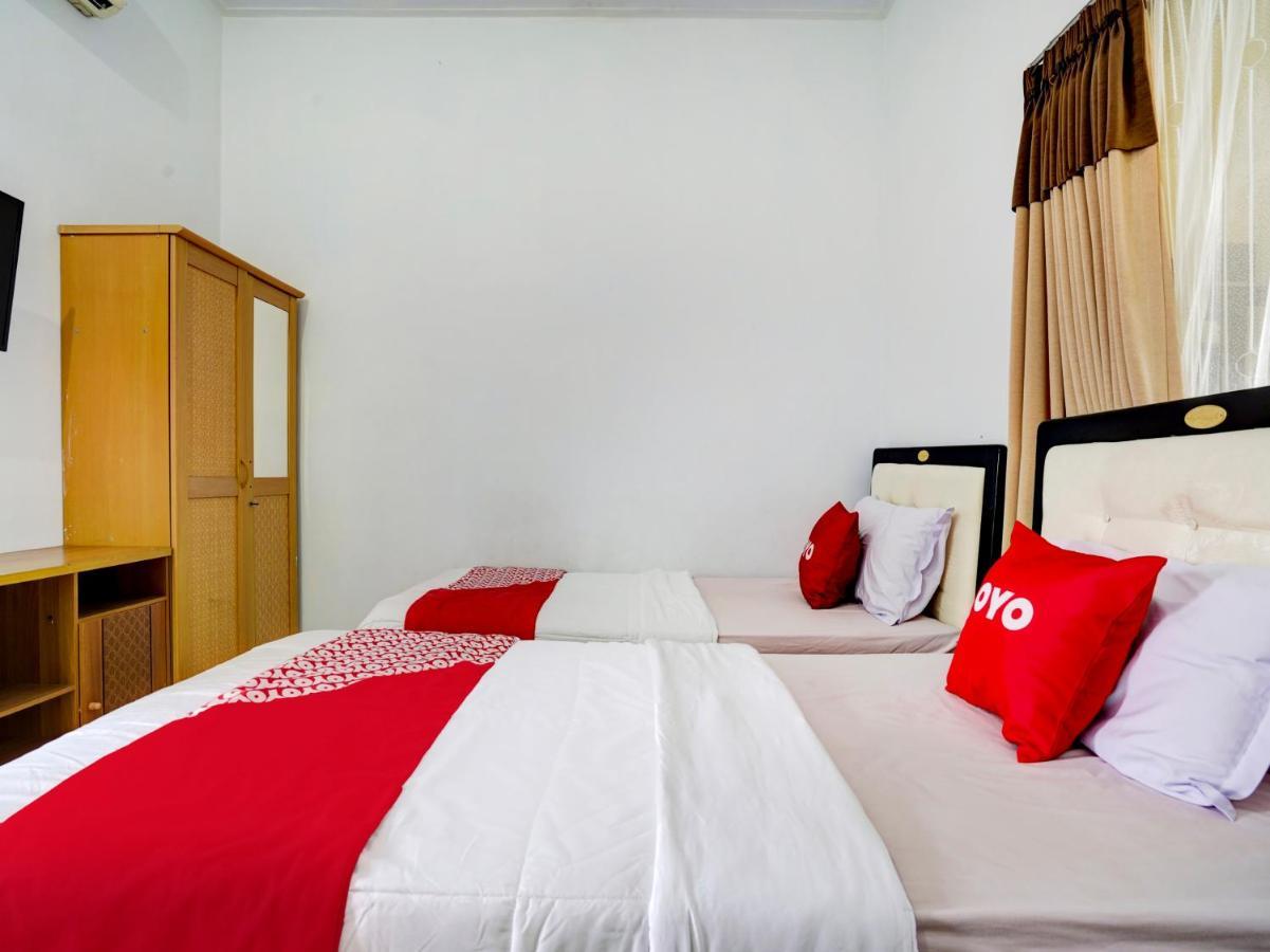 Super Oyo 90118 Hotel Diamond Syariah Subang Exterior foto