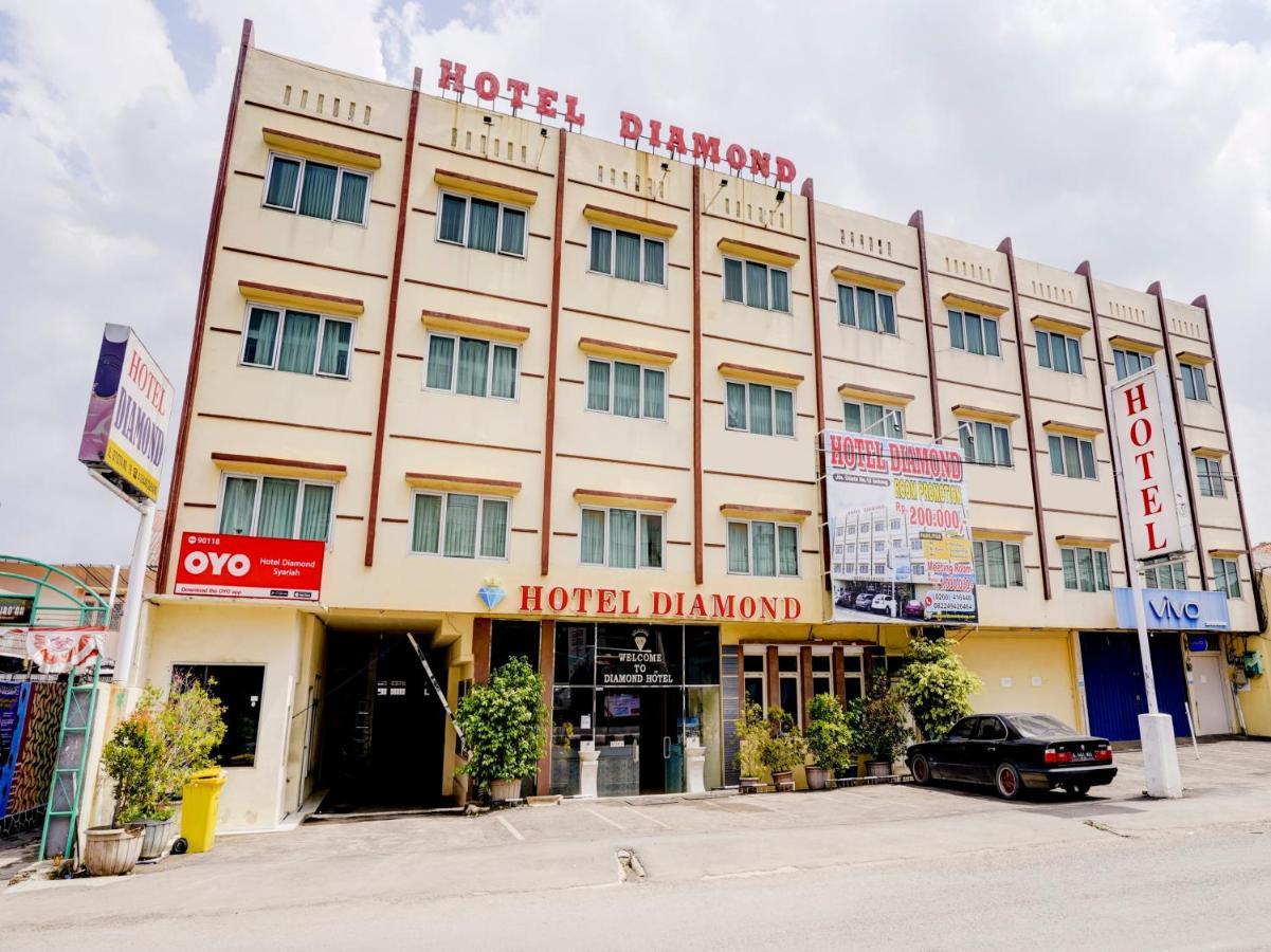 Super Oyo 90118 Hotel Diamond Syariah Subang Exterior foto